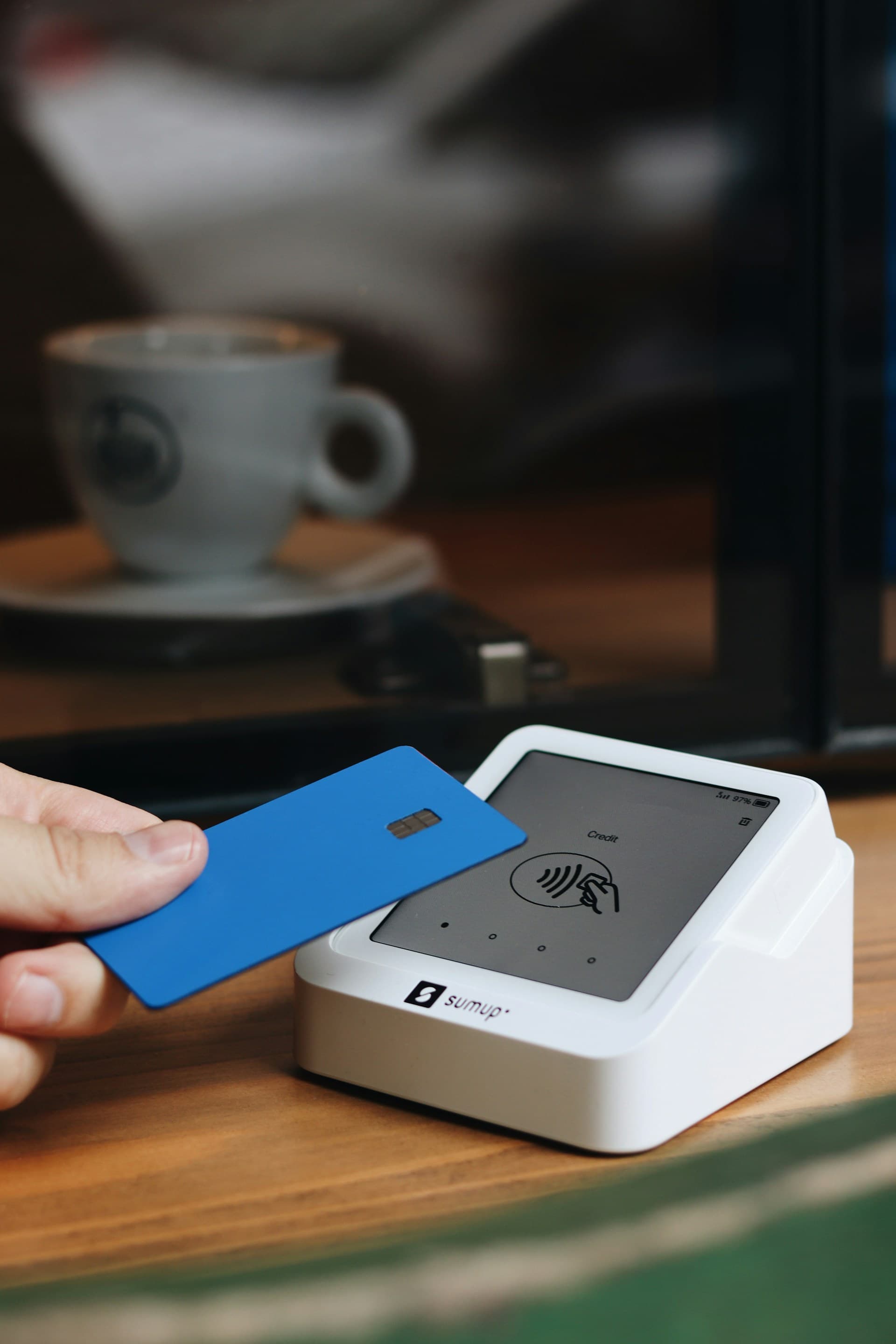 Contactless card payment terminal